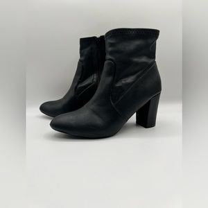 🖤Steve Madden Black Ankle Boot